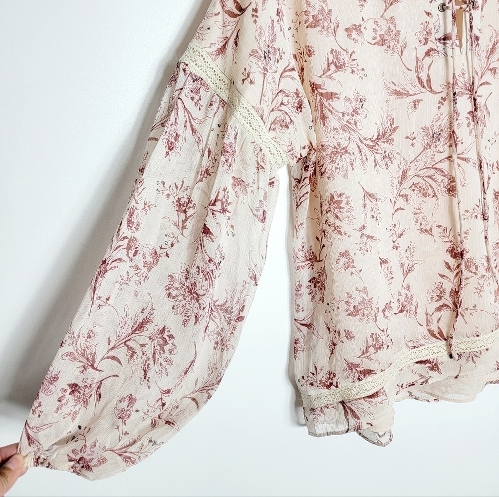 Miss Me Floral Boho Tie Women's Pullover Long Sleeves Women's Blouse Size M - Picture 3 of 7